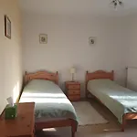 9 Guests - Pet Friendly In Rural West France