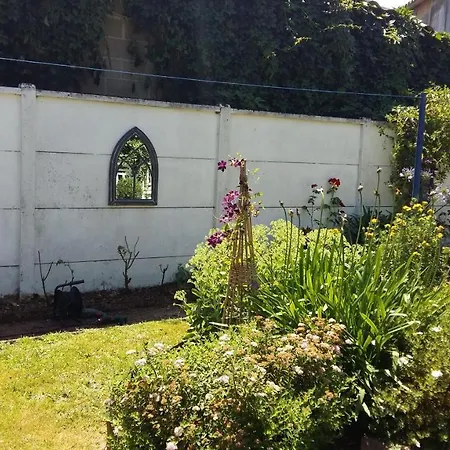 9 Guests - Pet Friendly In Rural West France Holiday home