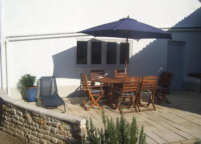 9 Guests - Pet Friendly In Rural West France