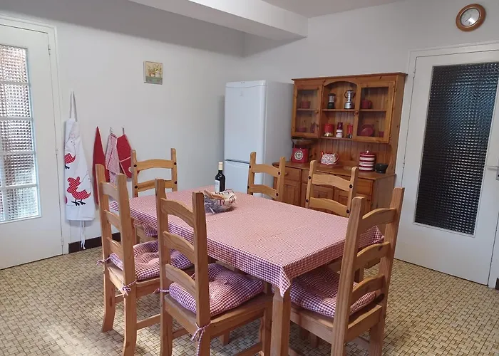 9 Guests - Pet Friendly In Rural West France Clussais-la-Pommeraie